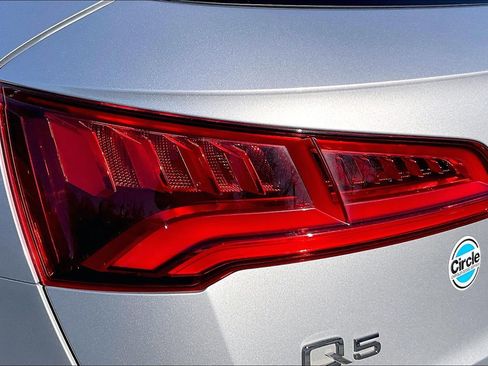 Used 2018 Audi Q5 2.0T Premium Plus w/ Premium Plus Package image 26