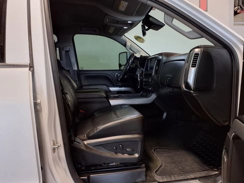 Used 2018 Chevrolet Silverado 2500 LTZ w/ Duramax Plus Package image 12