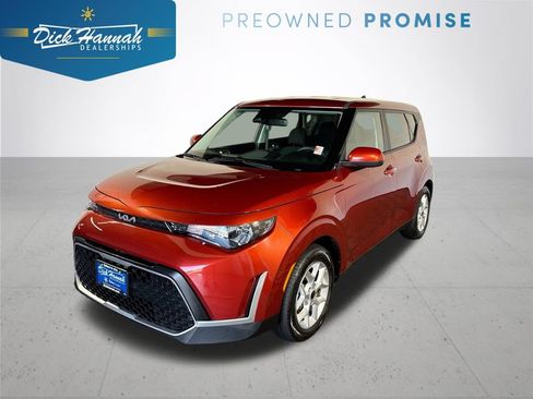Certified 2025 Kia Soul LX w/ LX Technology Package FWD image 1