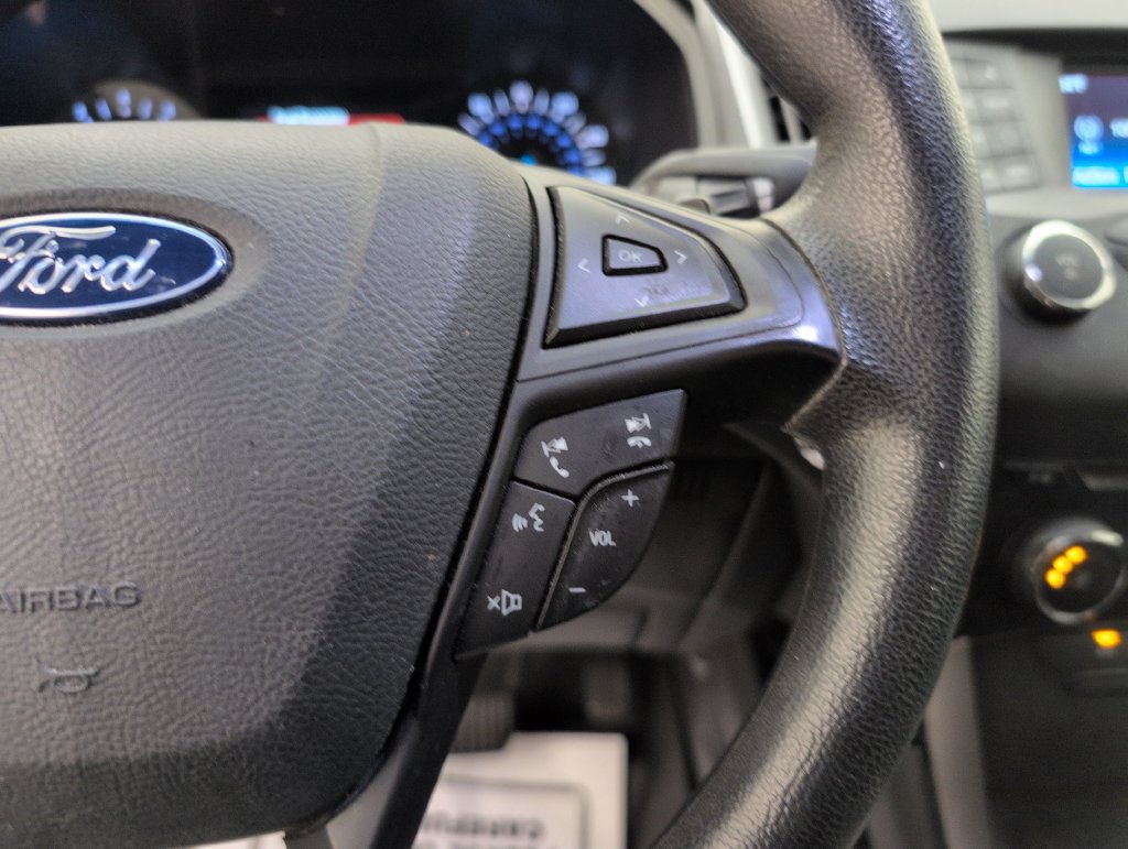 Used 2018 Ford Edge SE FWD image 35