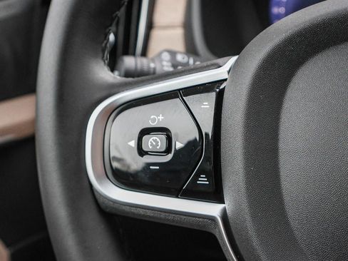 New 2026 Volvo XC90 T8 Plus w/ Protection Package Premier image 38