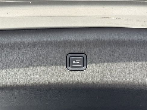 Used 2022 Buick Enclave Premium image 14