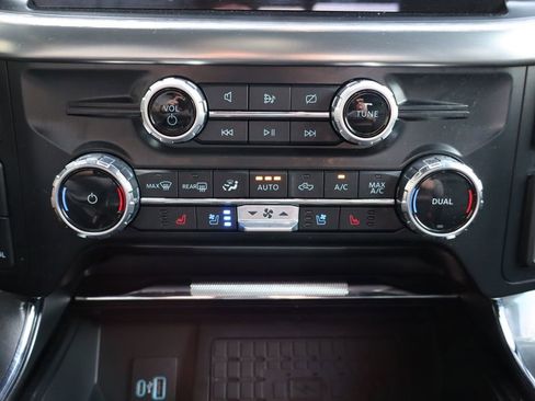 Used 2023 Ford F150 4x4 SuperCrew image 9