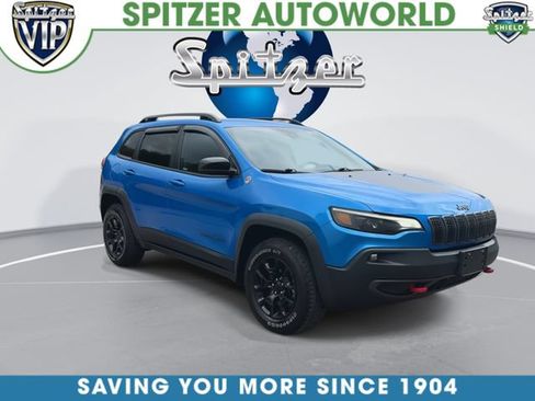 Used 2022 Jeep Cherokee Trailhawk w/ Trailer Tow Group AWD/4WD image 2