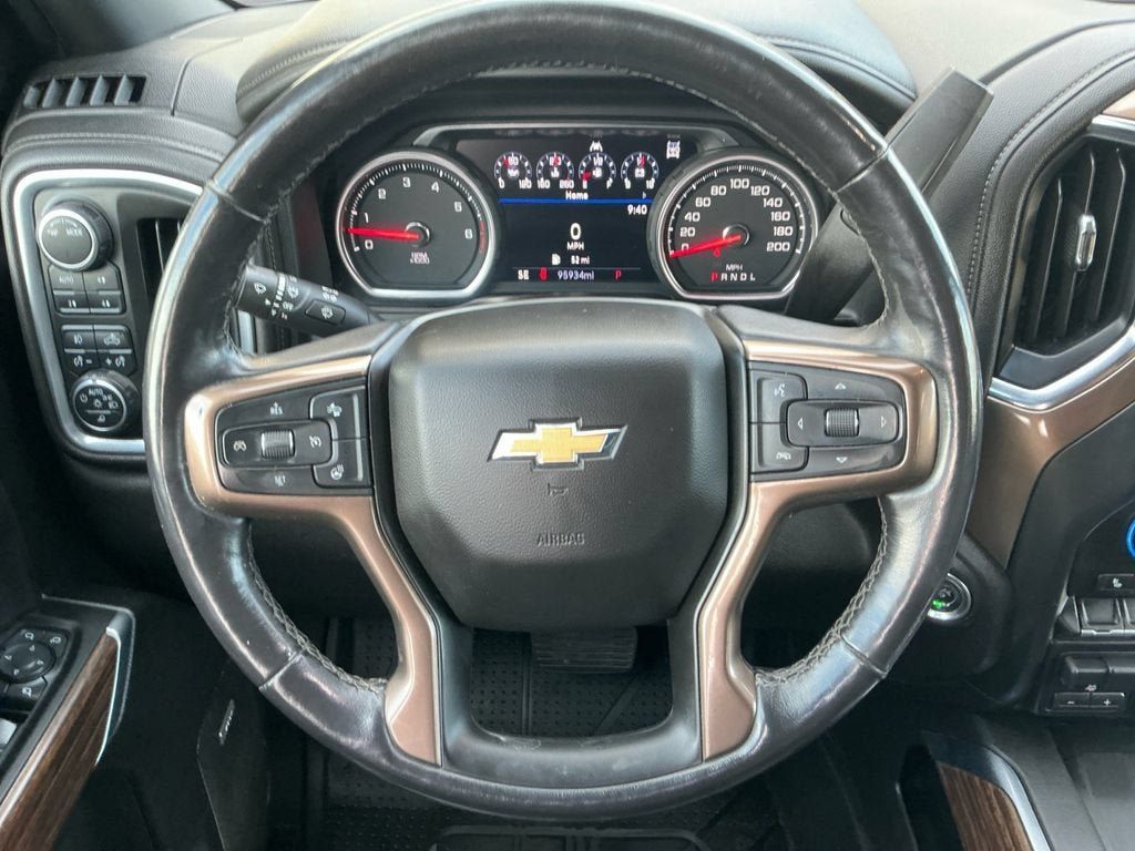 Used 2022 Chevrolet Silverado 1500 High Country w/ Technology Package AWD/4WD image 12