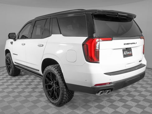 Used 2026 GMC Yukon Denali Ultimate w/ LPO, Floor Liner Package image 8