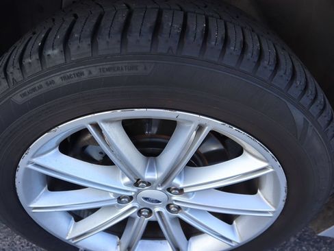 Used 2019 Ford Flex Limited FWD image 23