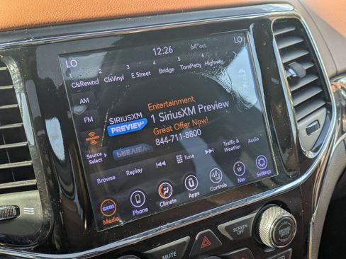 Used 2020 Jeep Grand Cherokee Overland image 12