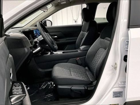 New 2026 Nissan Kicks SV w/ Cold Weather Package AWD/4WD image 10