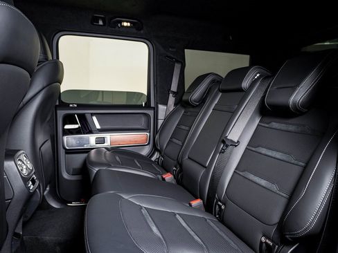 Used 2025 Mercedes-Benz G 63 AMG 4MATIC image 18