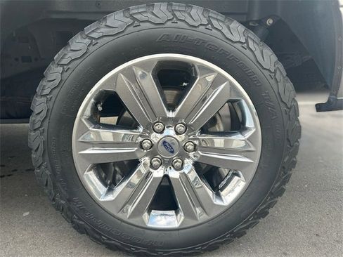 Used 2019 Ford F150 XLT w/ Equipment Group 302A Luxury image 10