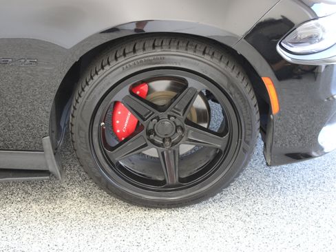 Used 2023 Dodge Charger R/T w/ Blacktop Package RWD image 5