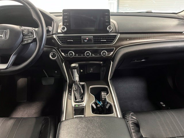 Used 2018 Honda Accord Touring image 21