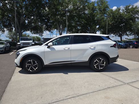 Certified 2024 Kia Sportage LX FWD image 5