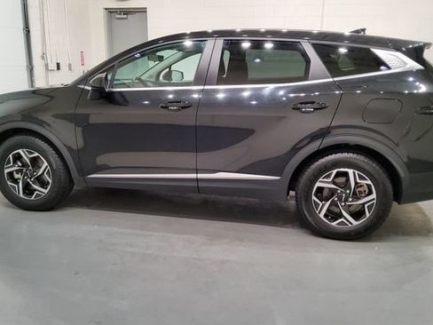 Used 2024 Kia Sportage LX FWD image 4