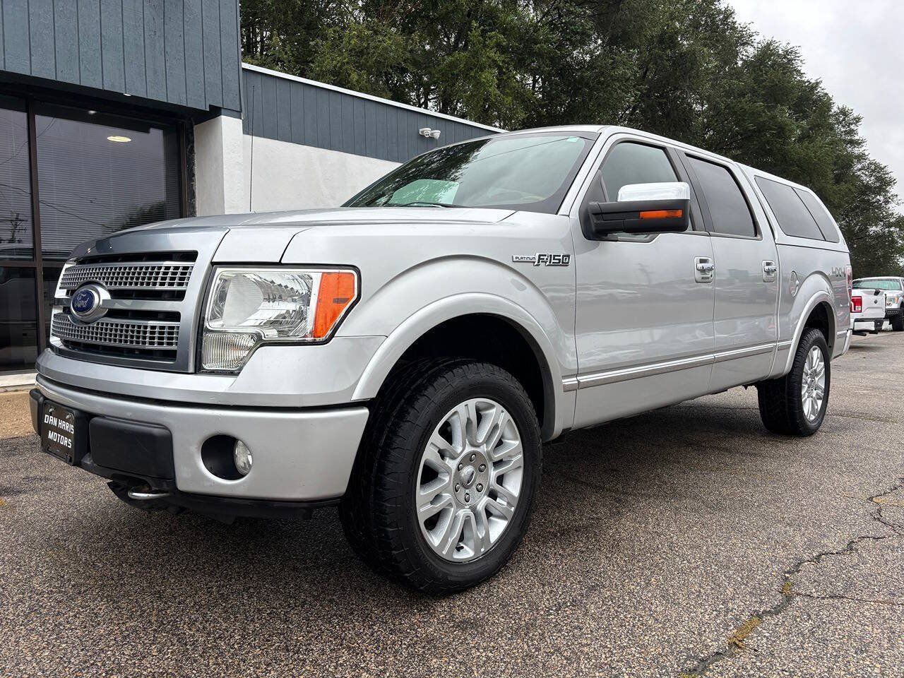 Used 2010 Ford F150 Platinum AWD/4WD image 2