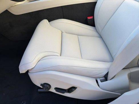 New 2026 Volvo XC60 B5 Ultra w/ Protection Package Premier image 11