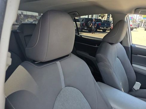 Used 2022 Toyota Camry LE FWD image 14