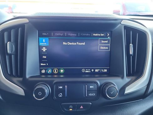 Used 2024 GMC Terrain SLT image 26