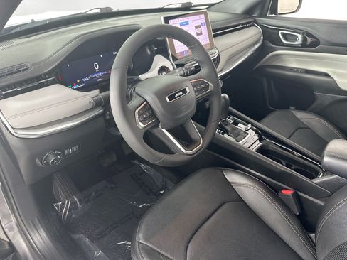 Used 2023 Jeep Compass Limited w/ Elite Group AWD/4WD image 9
