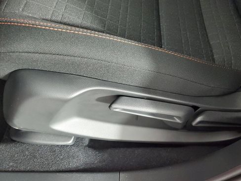 New 2026 Honda HR-V Sport image 32