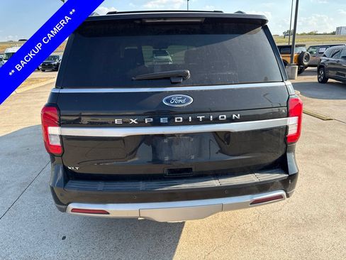 Used 2023 Ford Expedition XLT AWD/4WD image 10