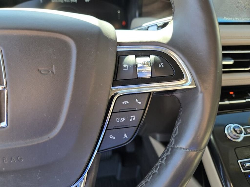 Used 2022 Lincoln Nautilus Reserve w/ Equipment Group 202A AWD/4WD image 32