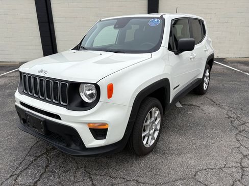 Used 2023 Jeep Renegade Latitude image 1