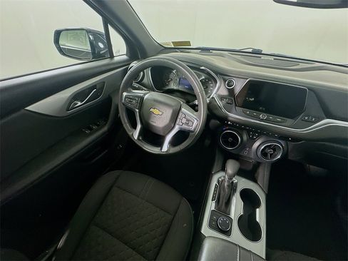 Used 2022 Chevrolet Blazer LT image 9