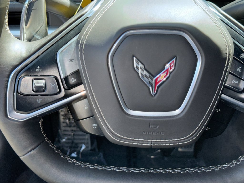 Used 2025 Chevrolet Corvette Stingray Preferred Conv w/ Z51 Performance Package RWD image 17