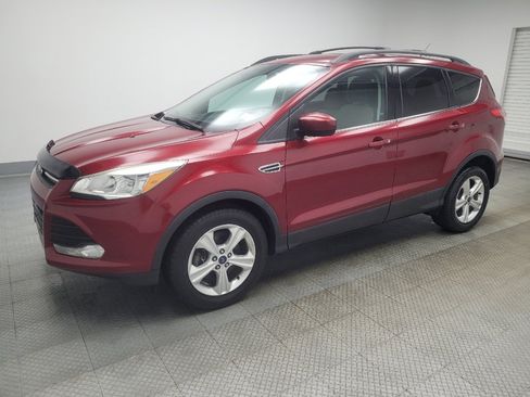 Used 2015 Ford Escape SE w/ Equipment Group 201A AWD/4WD image 2
