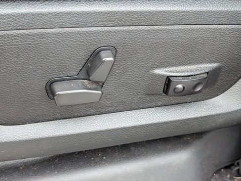 Used 2022 RAM 3500 Limited AWD/4WD image 26