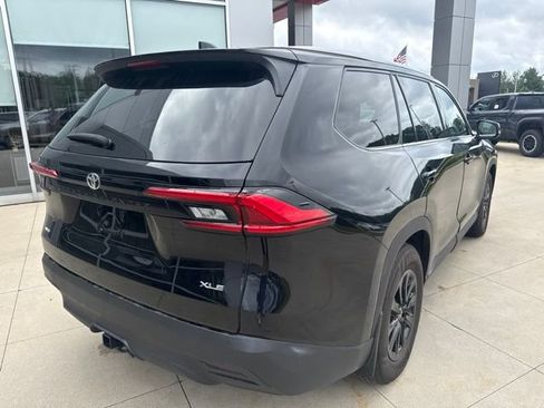 Used 2024 Toyota Grand Highlander AWD image 7