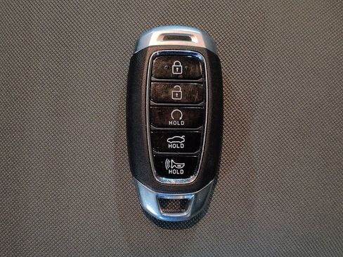 Used 2023 Hyundai Elantra Blue image 32