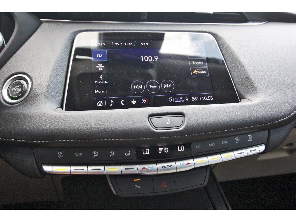 Certified 2023 Cadillac XT4 Luxury FWD image 21