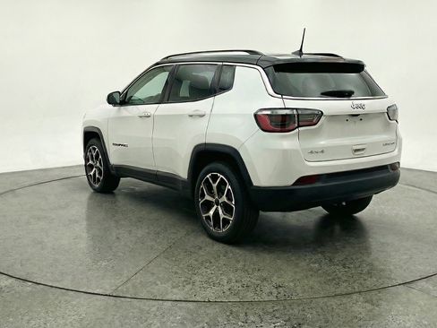 Used 2025 Jeep Compass Limited AWD/4WD image 6