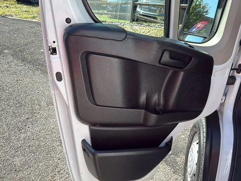 Used 2019 RAM ProMaster 2500 FWD image 13