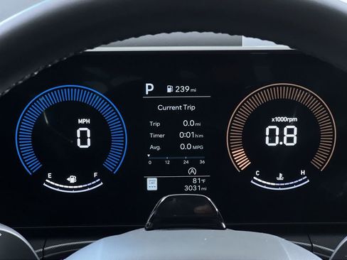 Used 2025 Hyundai Santa Fe XRT image 17