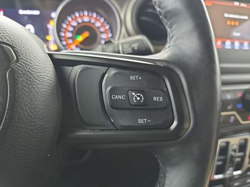 Used 2018 Jeep Wrangler Unlimited Sport S AWD/4WD image 34