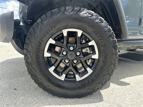Used 2024 Jeep Wrangler Unlimited Rubicon 4xe image 32