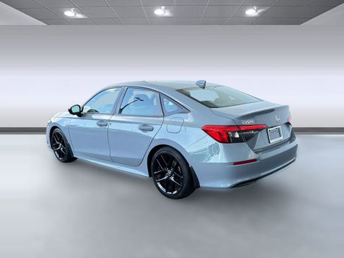 Used 2024 Honda Civic Sport image 3