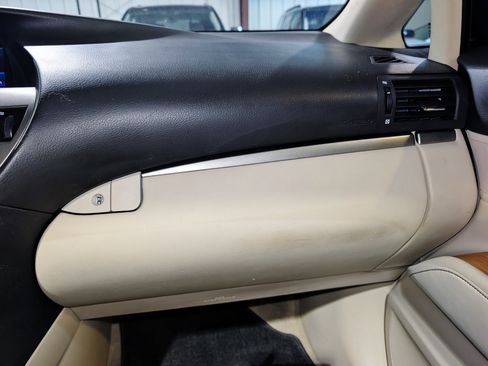 Used 2015 Lexus RX 450h AWD image 38