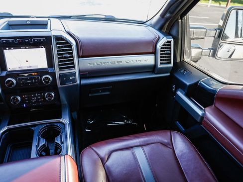 Used 2019 Ford F350 Platinum w/ Platinum Ultimate Package image 15