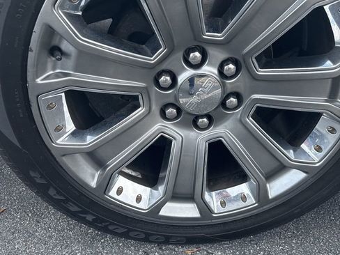 Used 2015 GMC Yukon Denali w/ Touring Package image 19