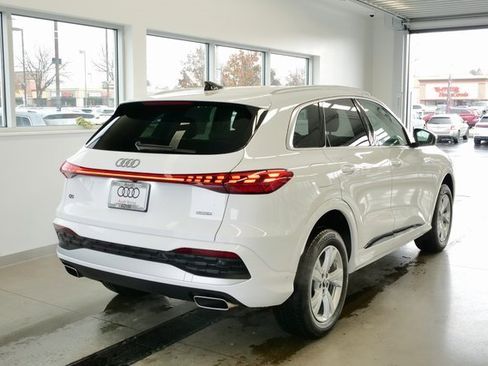 New 2025 Audi Q5 Premium image 6