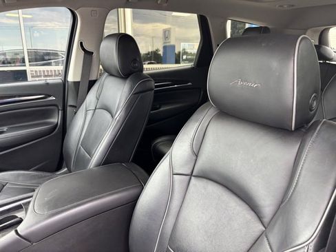 Used 2021 Buick Enclave Avenir w/ Avenir Technology Package image 12