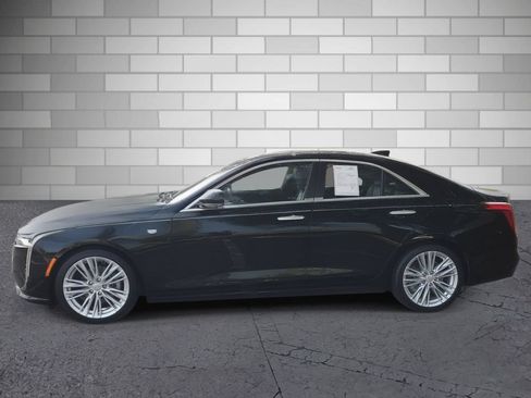 Used 2021 Cadillac CT4 Premium Luxury RWD image 2