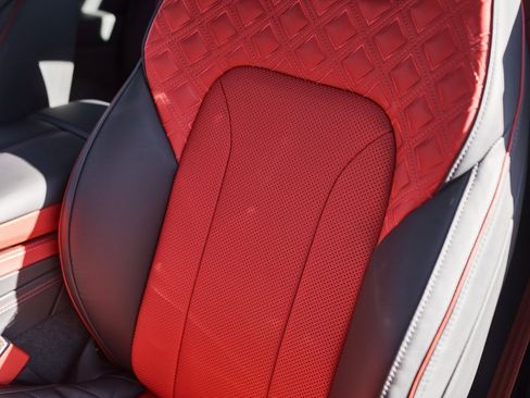 Used 2023 Bentley Continental GT Azure image 42