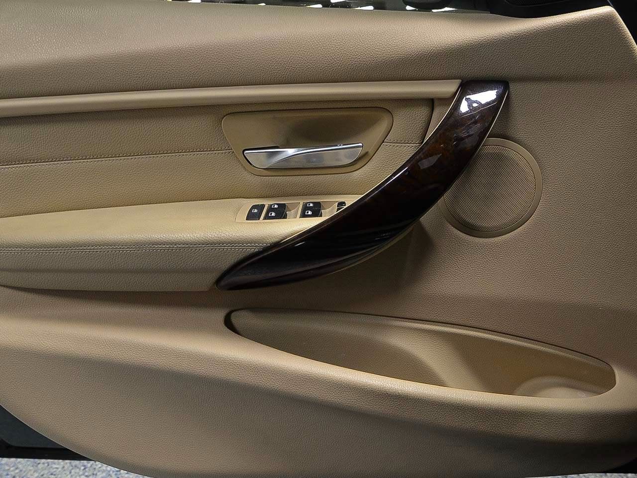 Used 2014 BMW 328i Sedan RWD image 6