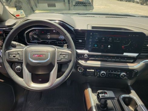 Used 2024 GMC Sierra 1500 SLT w/ SLT Premium Plus Package AWD/4WD image 11